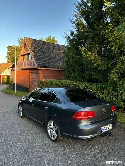 Volkswagen Passat 2011, photo 1/9