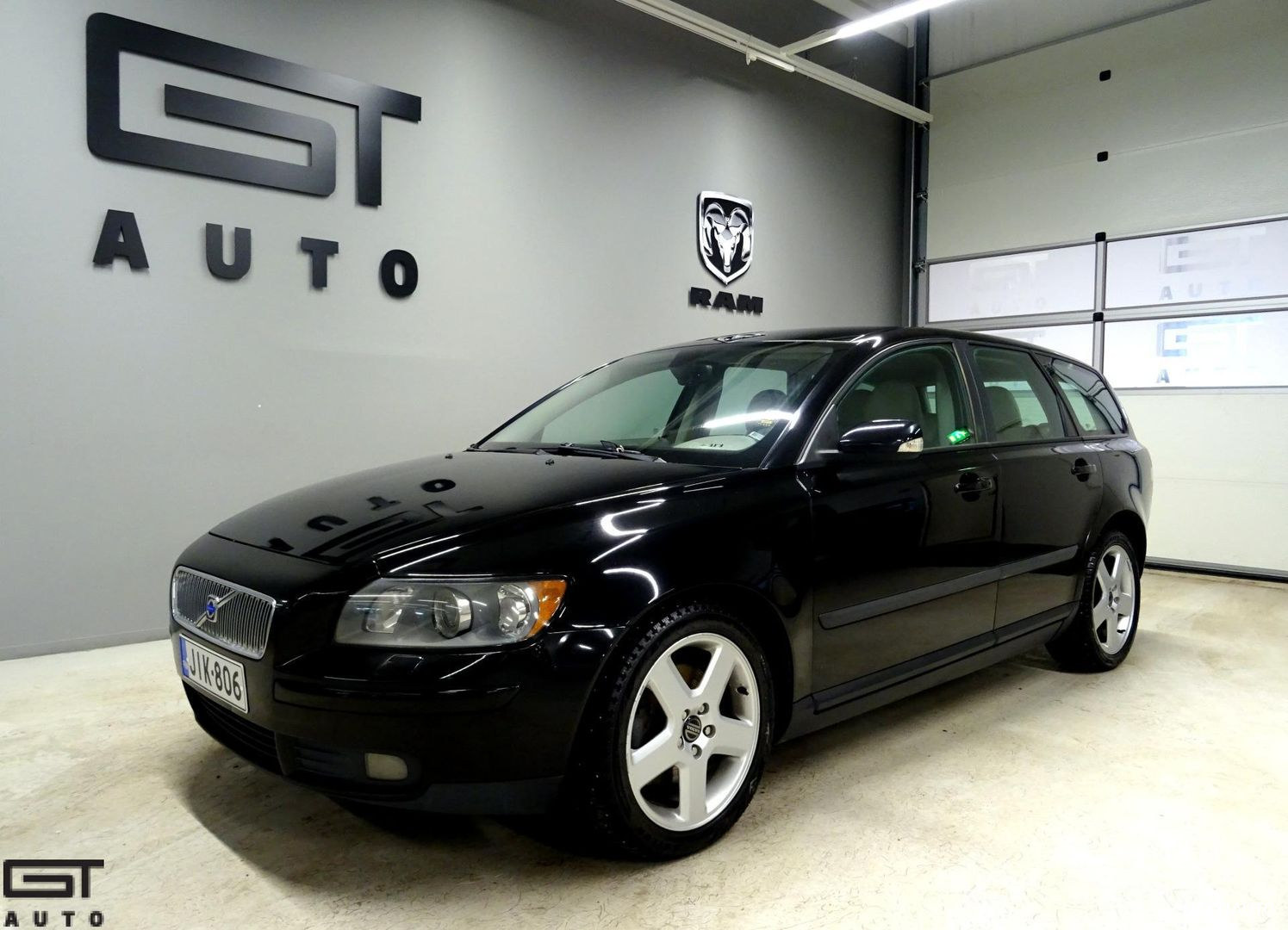 Volvo V50