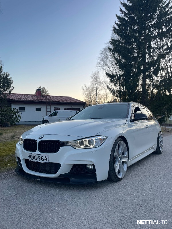 BMW 330