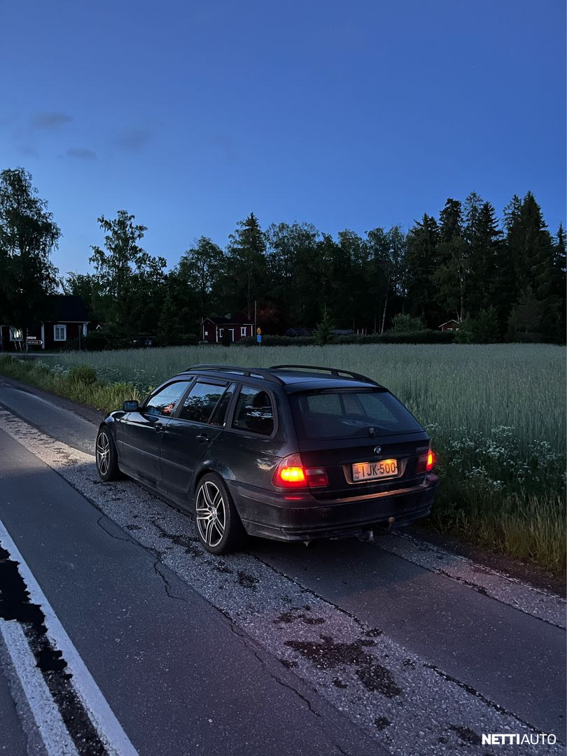 BMW 320