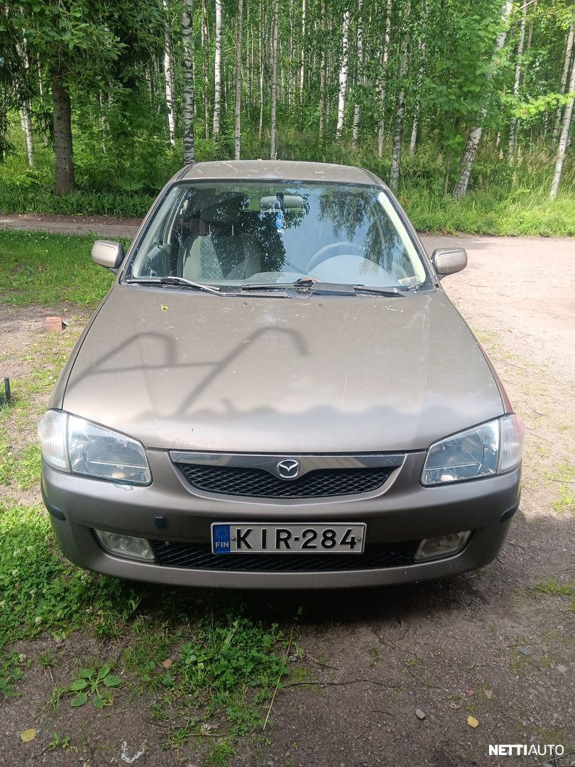 Mazda 323F