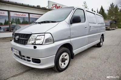 Toyota Hiace 2009, photo 1/15