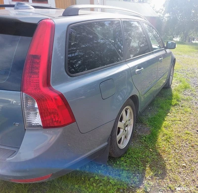 Volvo V50 1,8 (125 hv) Platinum man 2008, photo 3/17