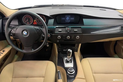 BMW 520 E61 Touring 2007, photo 7/40