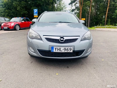 Opel Astra 2011, kuva 4/15