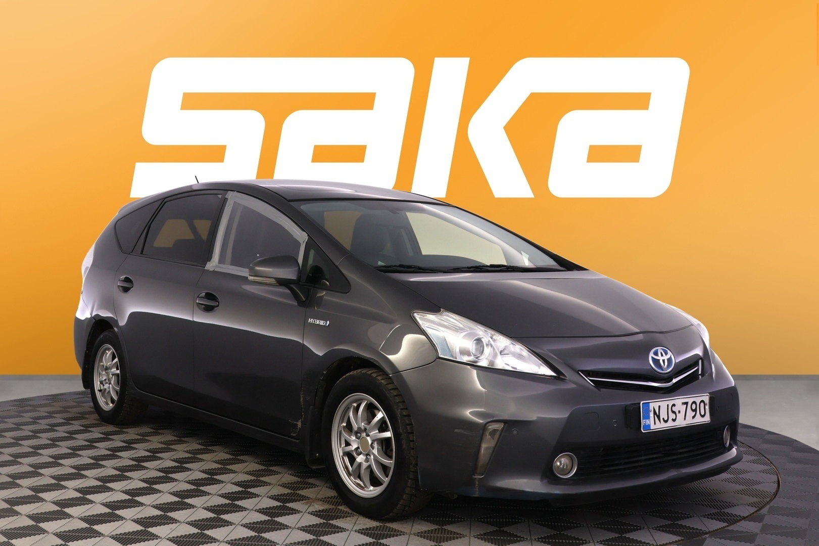 Toyota Prius+ Active