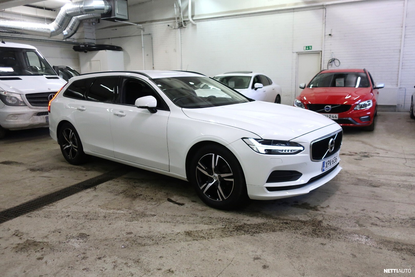 Volvo V90