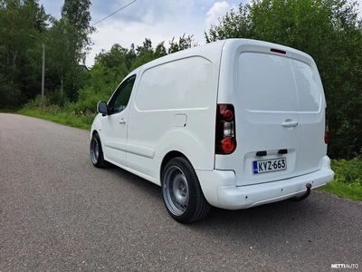 Peugeot Partner Pakettiauto 2017, photo 2/6