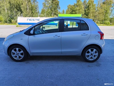 Toyota Yaris 1,3 VVT-i Linea Sol 5ov 2006, photo 6/14