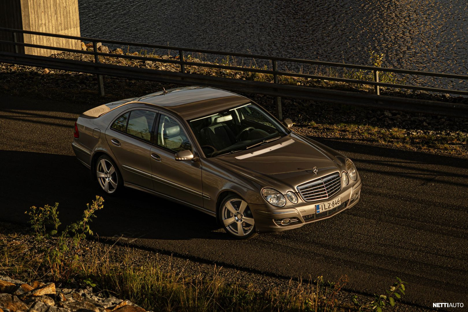 Mercedes-Benz E