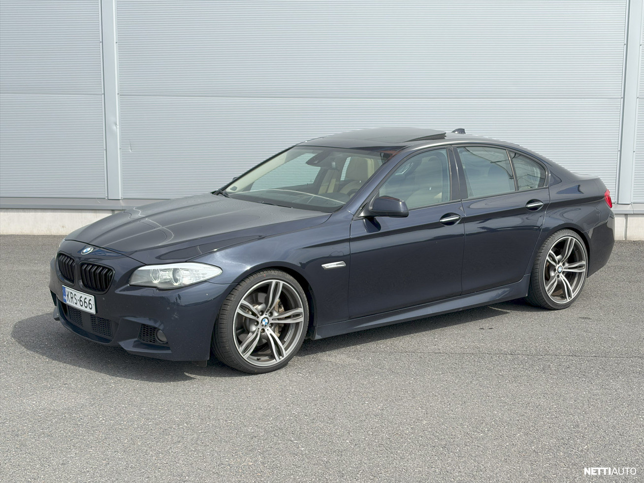 BMW 530