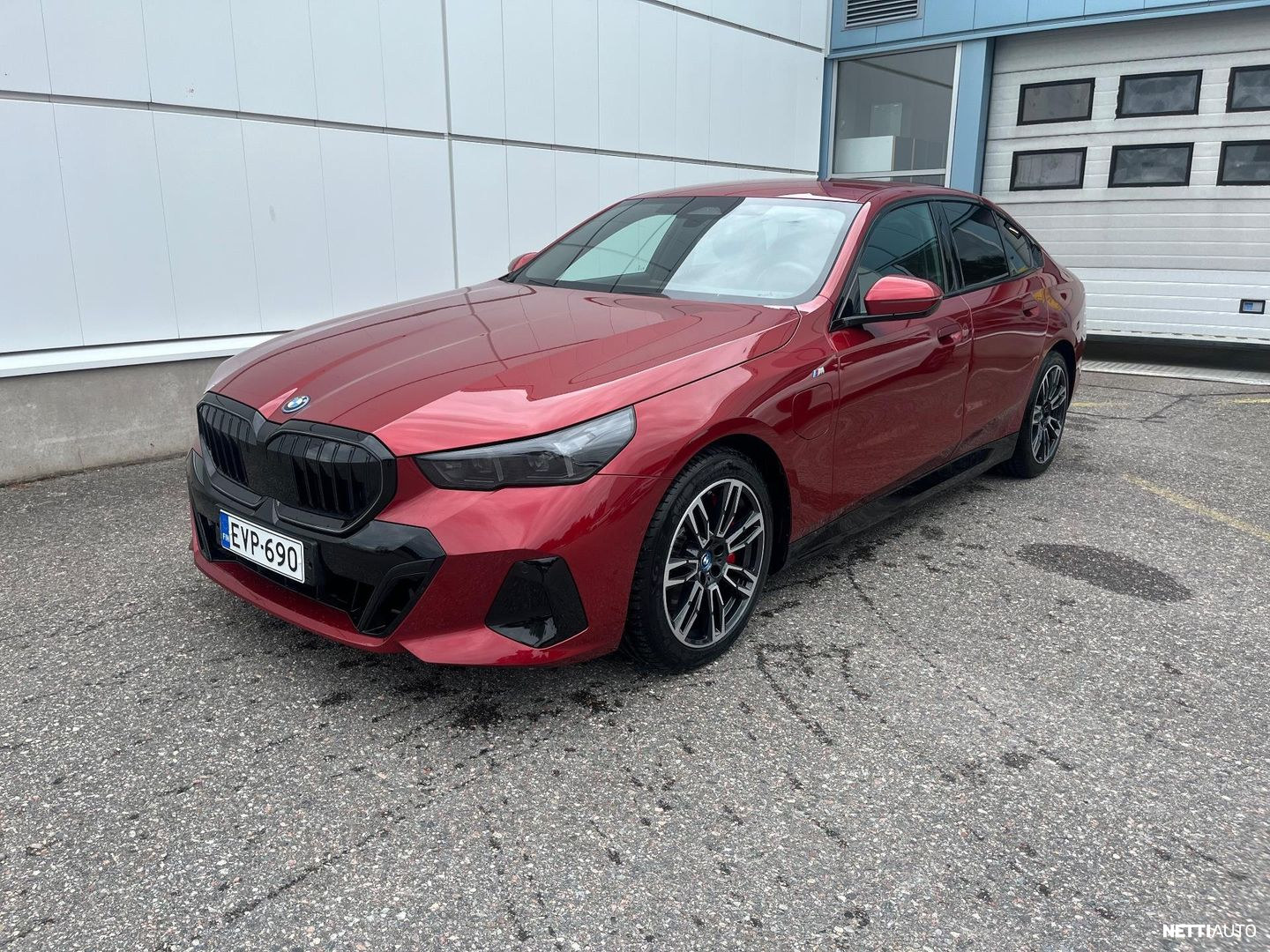 BMW 550