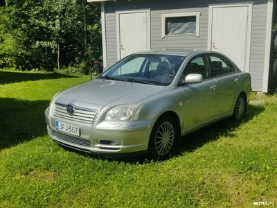 Toyota Avensis 2003, photo 1/7