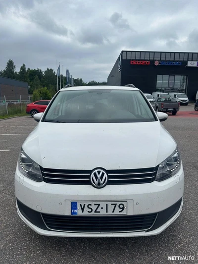Volkswagen Touran 2012, kuva 2/4
