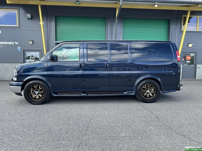 Chevrolet Express 1500 2010, photo 1/33