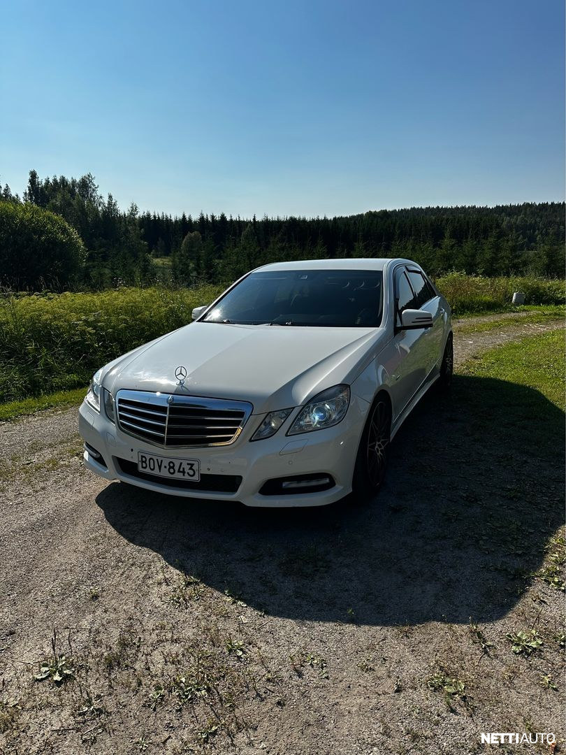 Mercedes-Benz 200