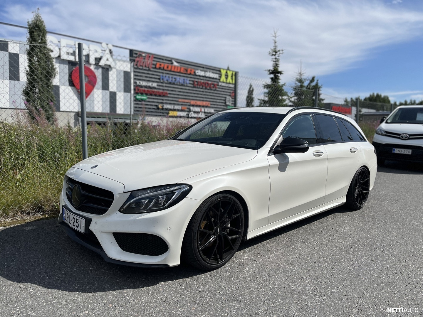 Mercedes-Benz C 2018, photo 1/7