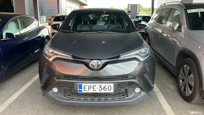 Toyota C-HR 1,2 T AWD Style Multidrive S 2018, photo 2/5
