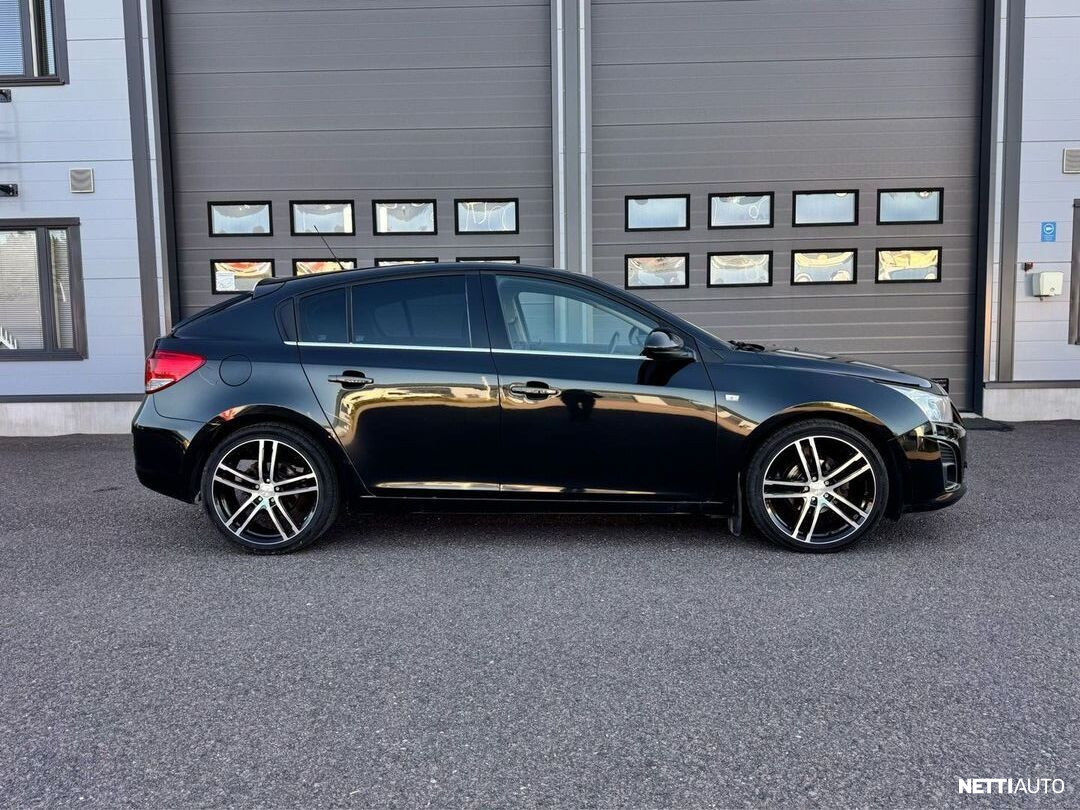 Chevrolet Cruze 2013, photo 2/19