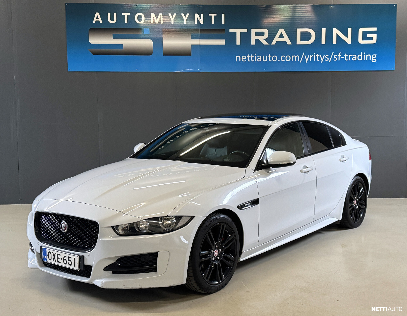 Jaguar XE