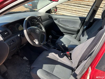 Toyota Corolla 2003, kuva 3/6