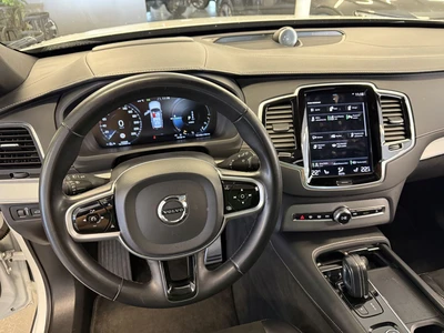 Volvo XC90 2022, photo 5/11