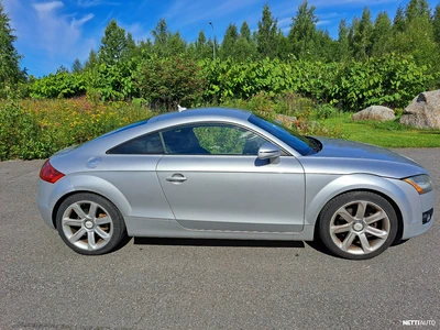 Audi TT Coupé 2,0 TFSI 147 kW S tronic 2008, kuva 2/8