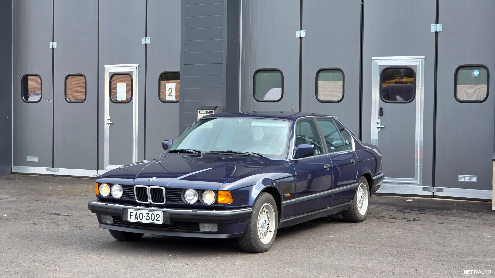 BMW 735
