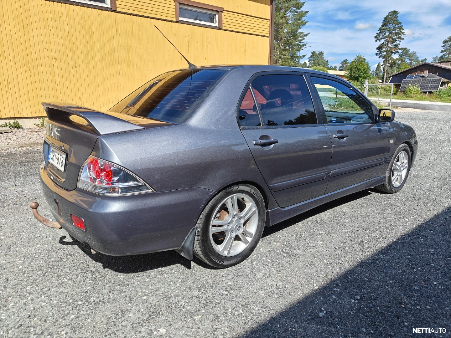 Mitsubishi Lancer