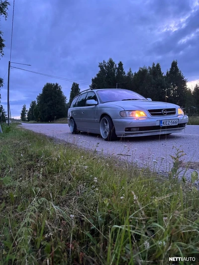 Opel Omega 2002, kuva 5/5