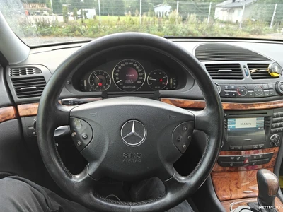 Mercedes-Benz E E270 2004, kuva 5/5