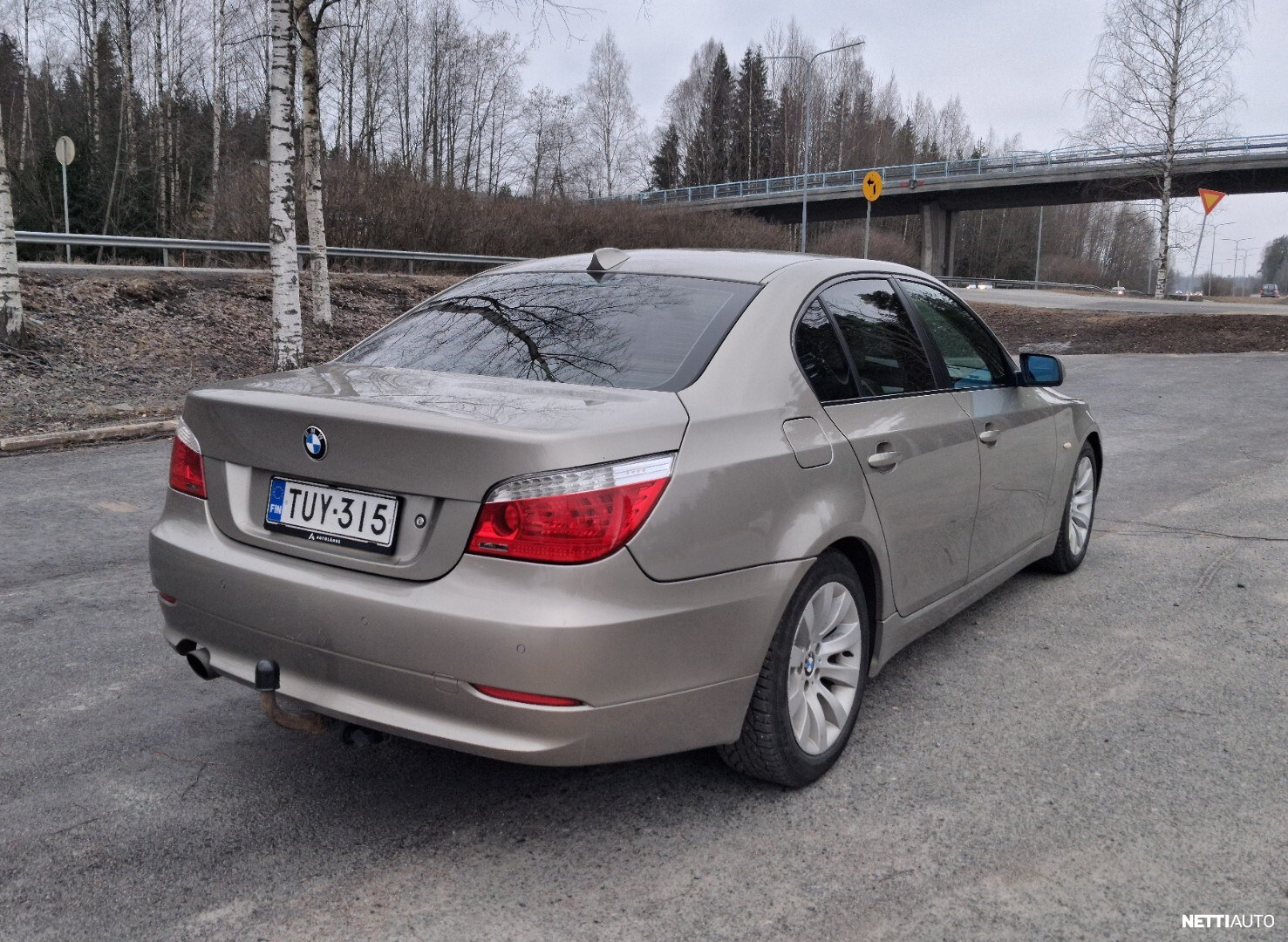 BMW 520 2009, photo 6/10