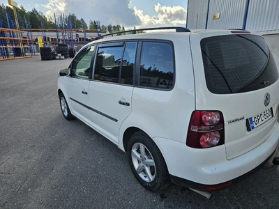 Volkswagen Touran 2008, kuva 4/23
