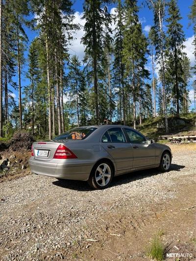 Mercedes-Benz C 200 2004, kuva 6/13