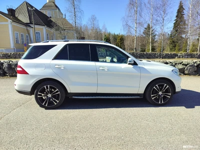 Mercedes-Benz ML 2015, photo 2/10