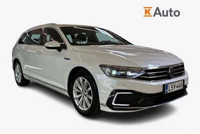 Volkswagen Passat 2022, photo 1/27