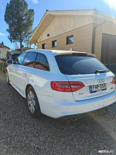 Audi A4 2015, photo 4/7