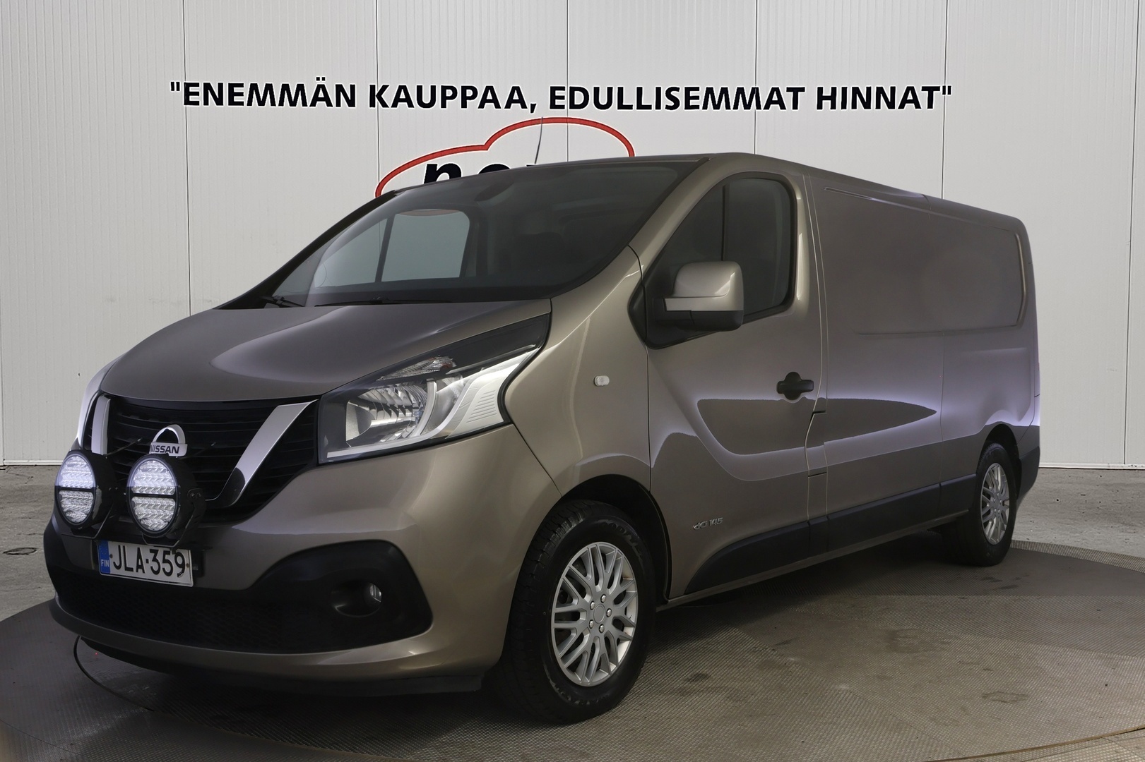Nissan NV300