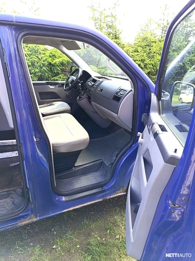 Volkswagen Transporter 2004, photo 8/8