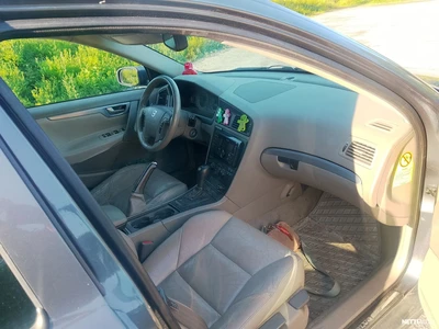 Volvo V70 Turbo 2004, kuva 6/13