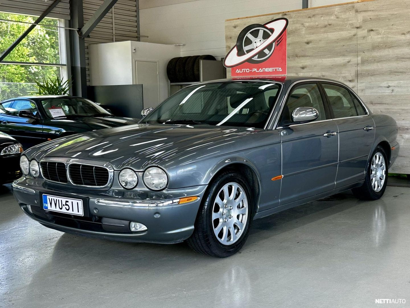 Jaguar XJ