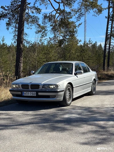 BMW 730 2001, photo 6/11