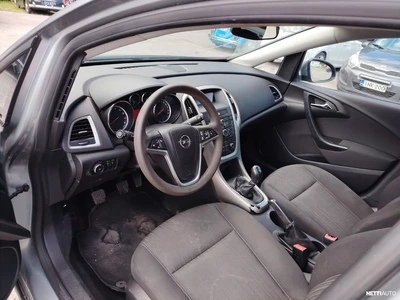Opel Astra 2012, kuva 3/9