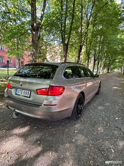 BMW 530 2012, photo 4/11