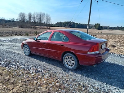 Volvo S60 2,4 (140) Momentum aut 2007, kuva 6/20
