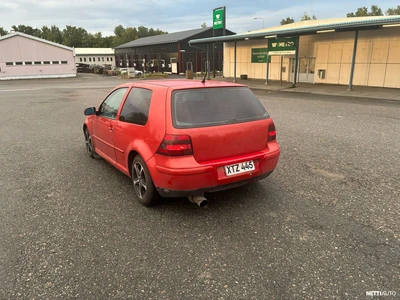 Volkswagen Golf 1,8 GTI Turbo AAC 3d 2000, photo 2/10