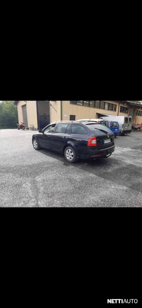Skoda Octavia 2010, photo 2/11