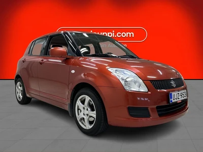 Suzuki Swift 1,3 4WD Hot Chili 5d 2008, photo 4/32