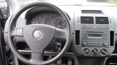 Volkswagen Polo 2008, photo 5/5
