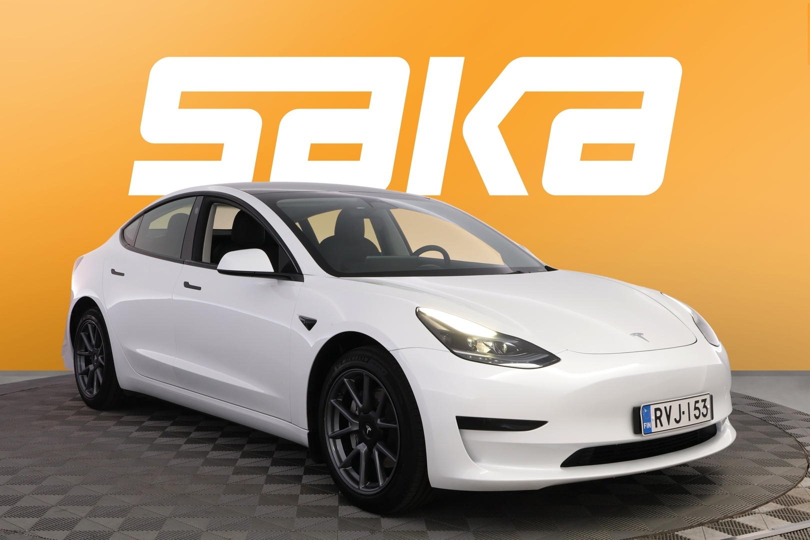 Tesla Model 3 RWD